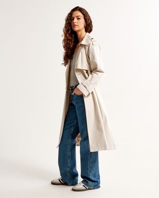 Hoher Trenchcoat