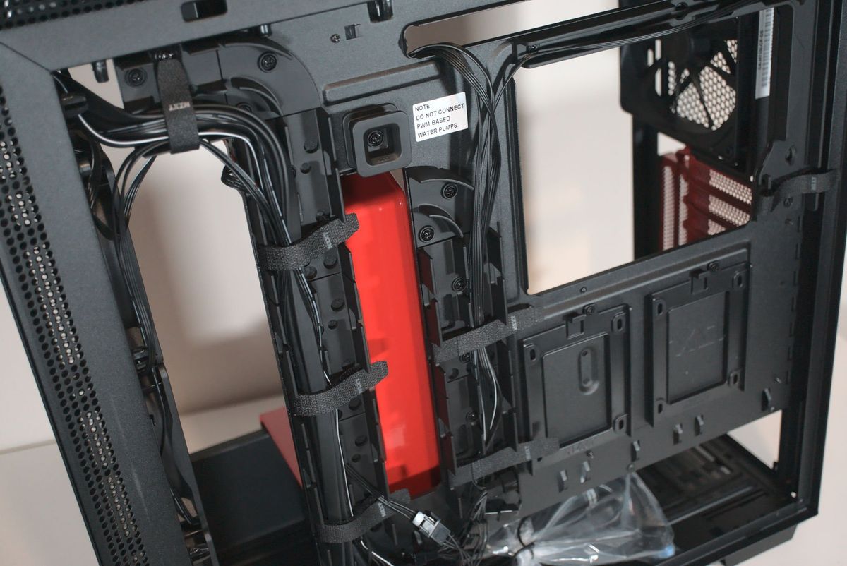 NZXT H710i Cyberpunk