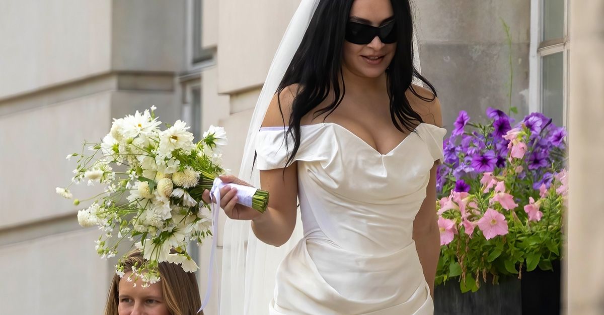 Courthouse Wedding Outfit Ideas for Brides and Guests Courthouse Wedding Outfit Ideas for Brides and Guests
