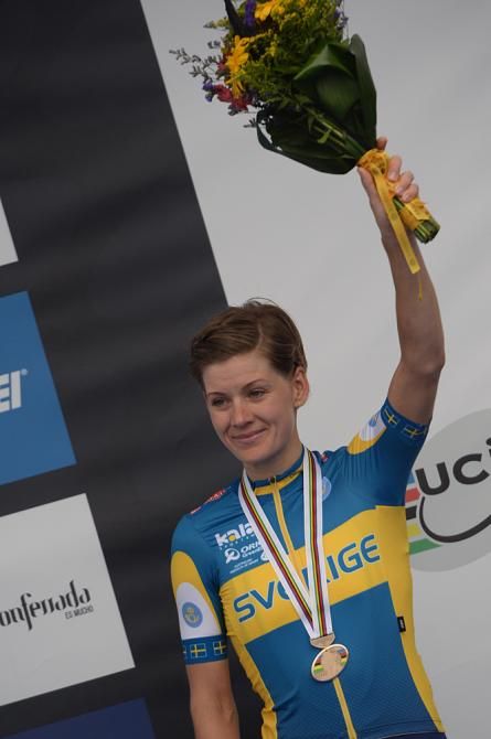 Emma Johansson (Sweden) with the bronze medal