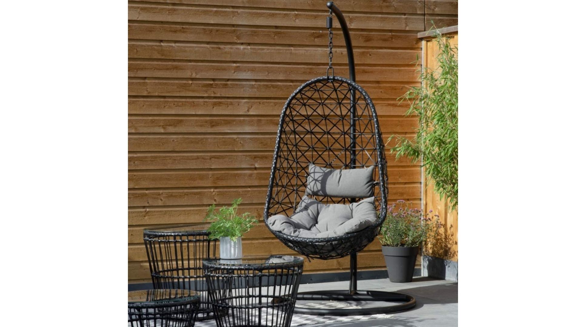 12 Best Hanging Chairs And Garden Egg Chairs | Real Homes