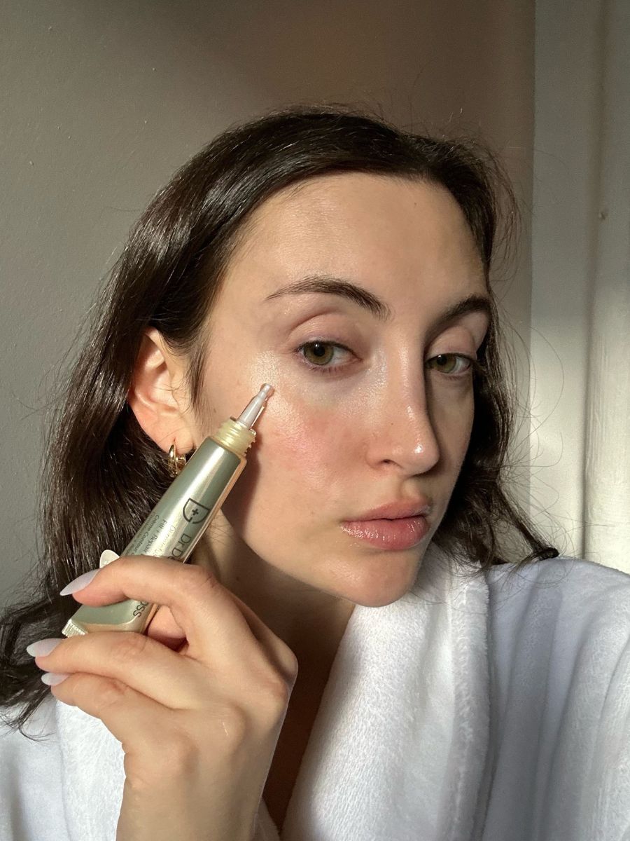 Alyssa Brascia using the Dr. Dennis Gross DermInfusions Fill + Repair Eye Cream