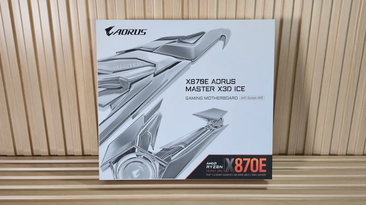 Gigabyte X870E Aorus Master X3D Ice