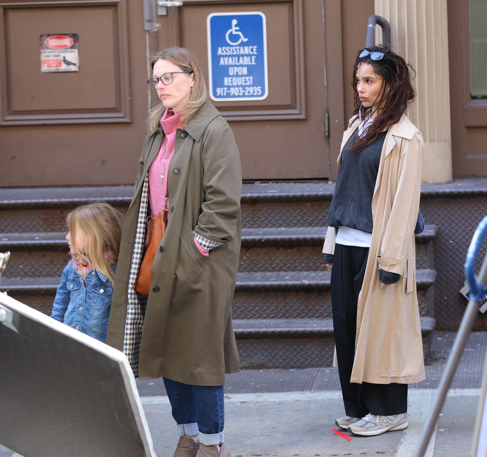 Zoë Kravitz also wore New Balance sneakers on the set of Die Alive