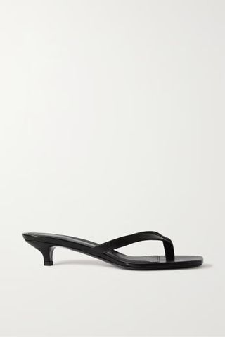 black thong sandal