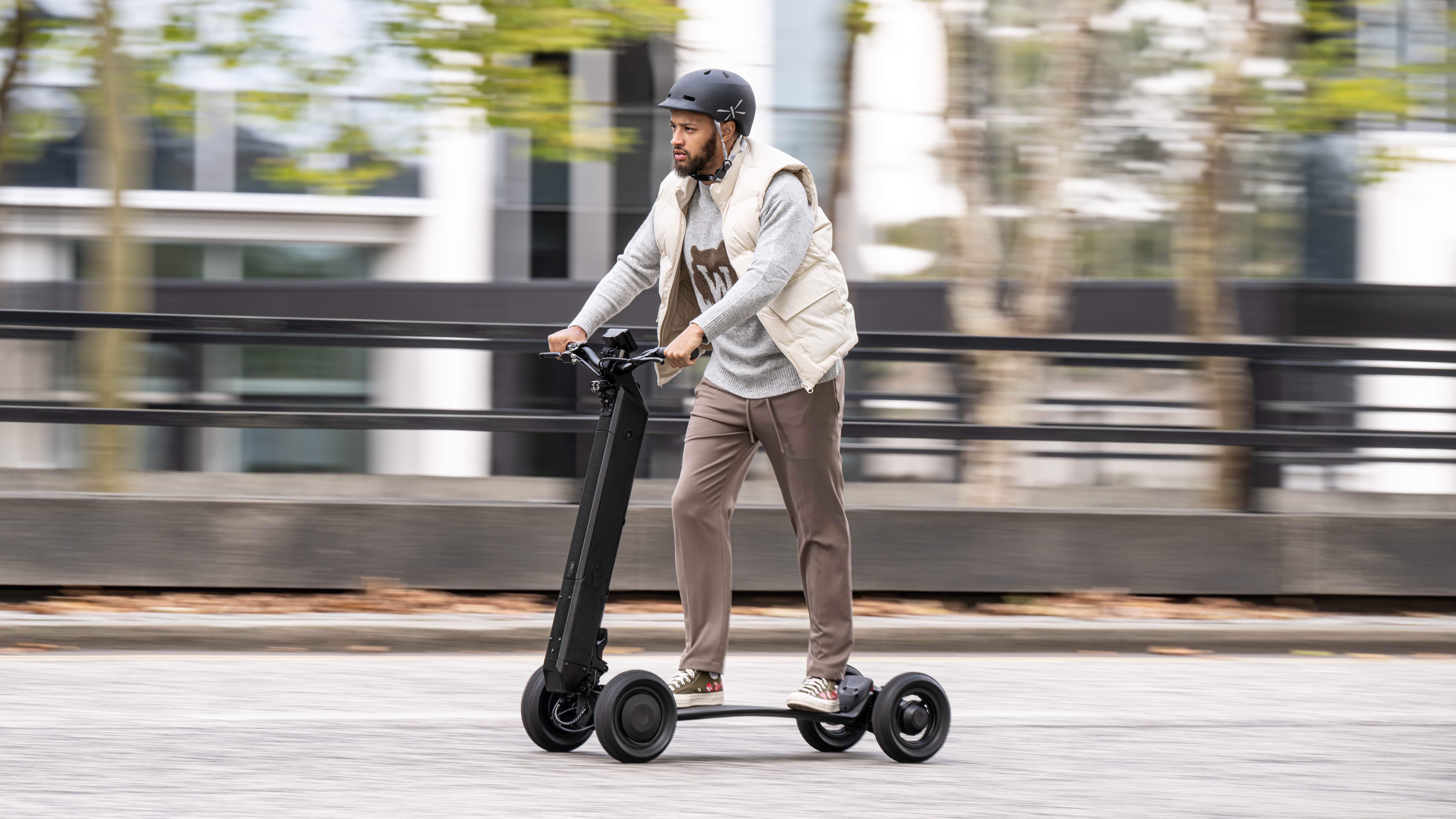 D-Fly Dragonfly electric scooter on the road