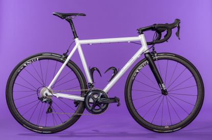 Racer Rosa custom aluminium