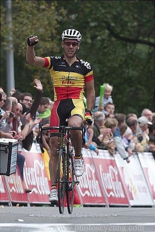 Belgian champion Philippe Gilbert attacked just prior to the 1km to go banner and soloed to victory.