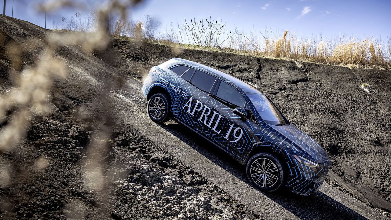 Mercedes EQS SUV