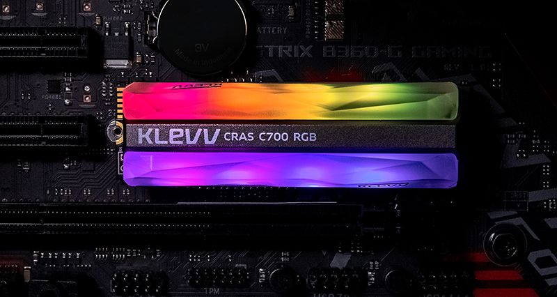 Klevv CRAS C700 RGB M.2 NVMe SSD Review: Bright Like a Diamond | Tom's ...