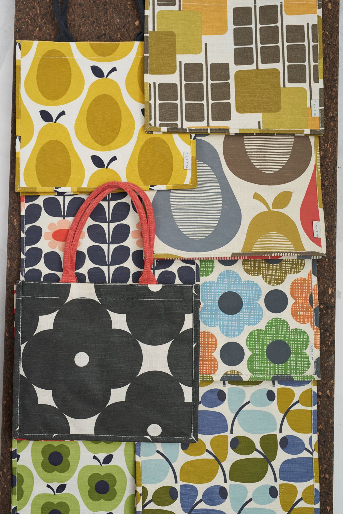 奧蘭凱利 (Orla Kiely) 展覽在時尚與紡織博物館開幕