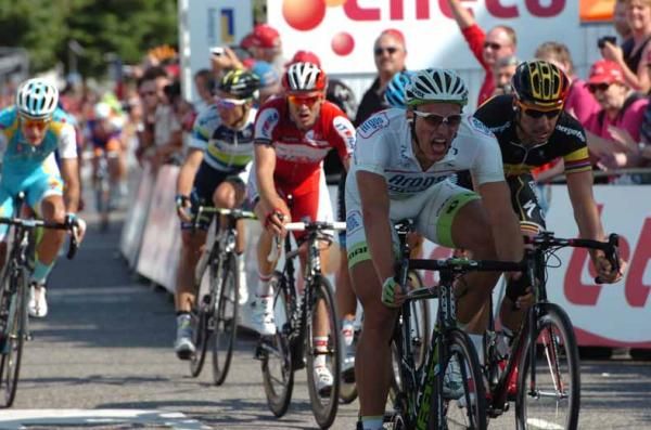 Marcel Kittel (Argos-Shimano) wins stage 4 of the Eneco Tour.