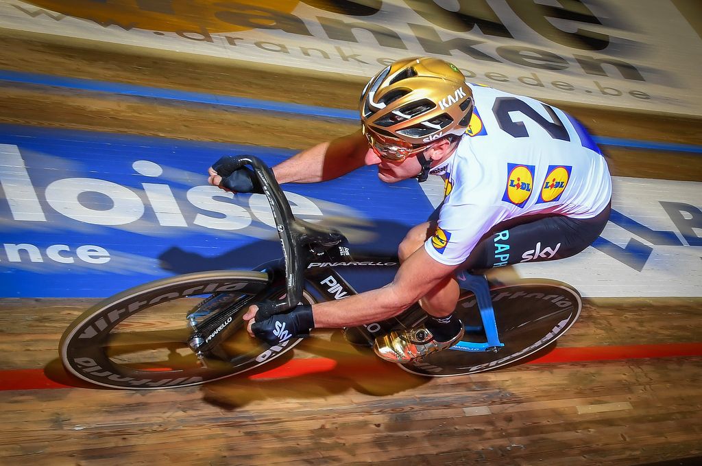 Omnium Olympic Games gold medallist Elia Viviani decked out on gold