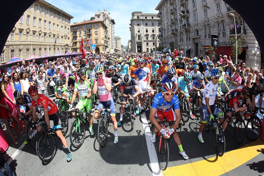 The riders wait for the start