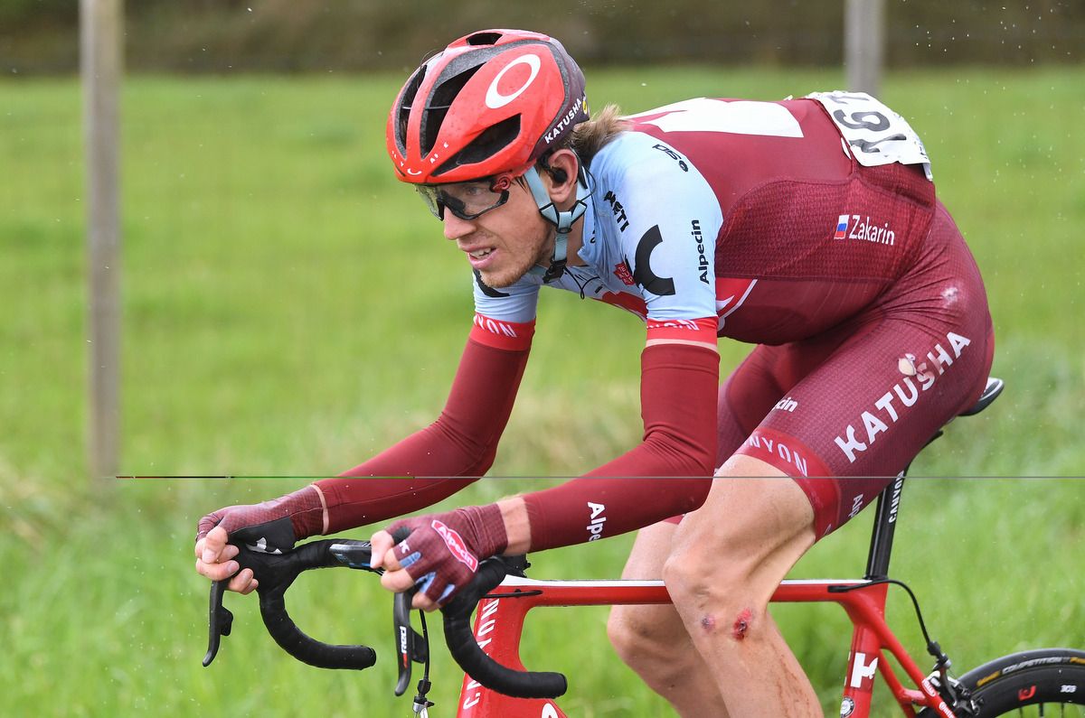 Ilnur Zakarin (Katusha-Alpecin) had a fall in the stage