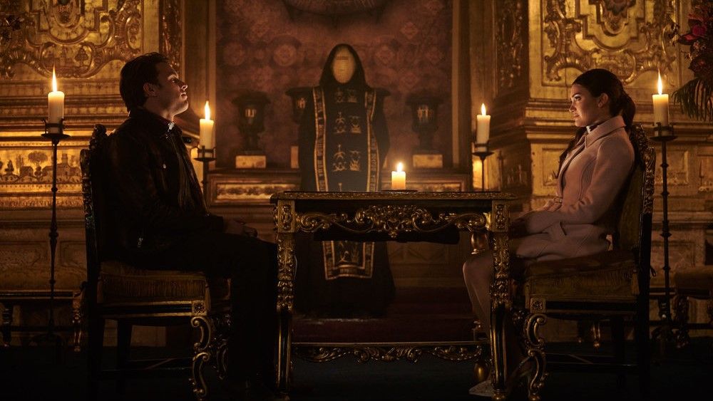 Daniela Nieves has dinner with a guest in Vampire Academy 103