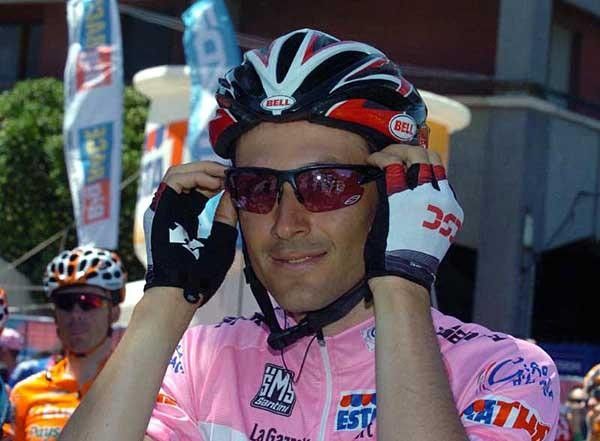 Ivan Basso adjusts his spiffy Smith sunglasses