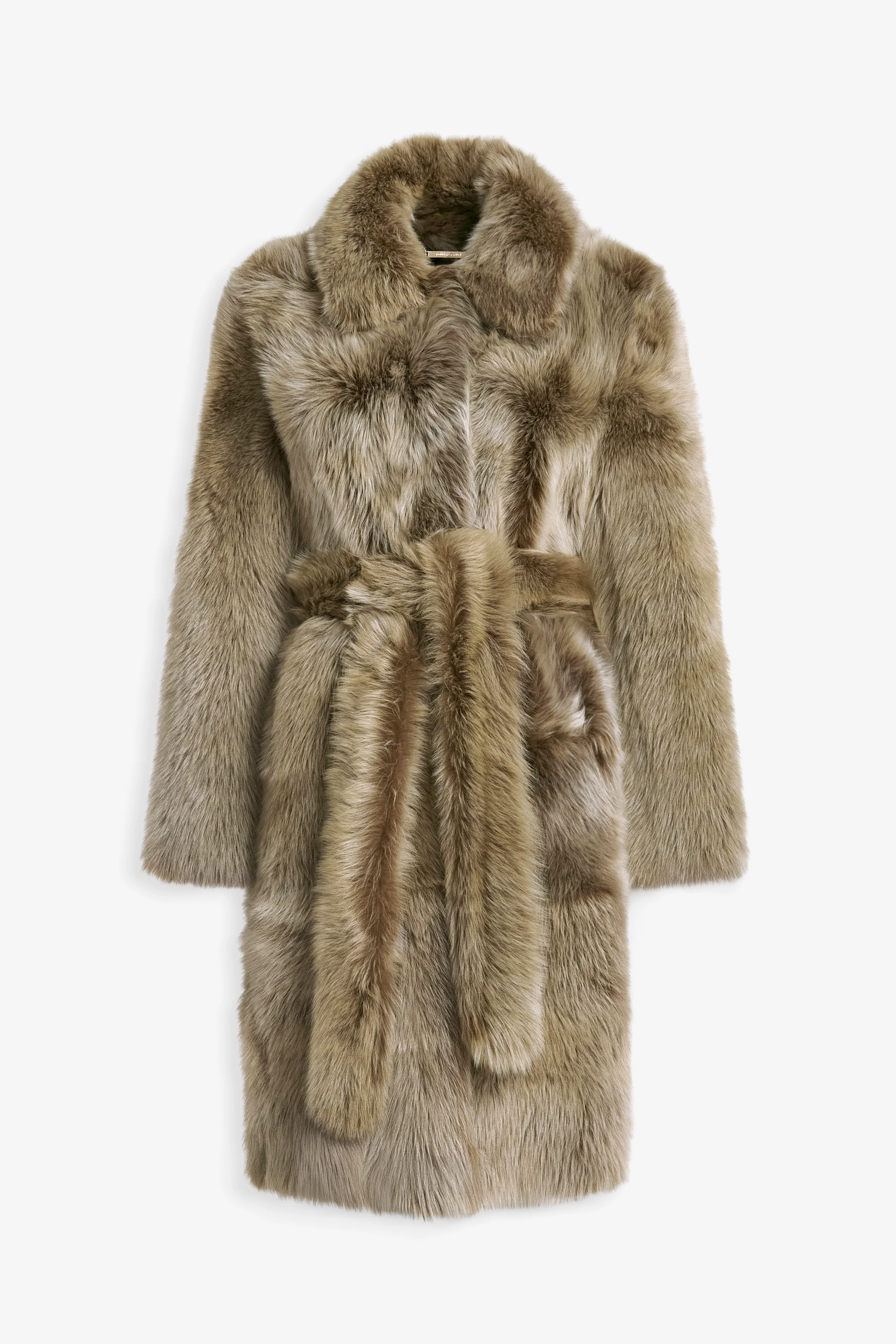 An image of Nour Hammour coat.