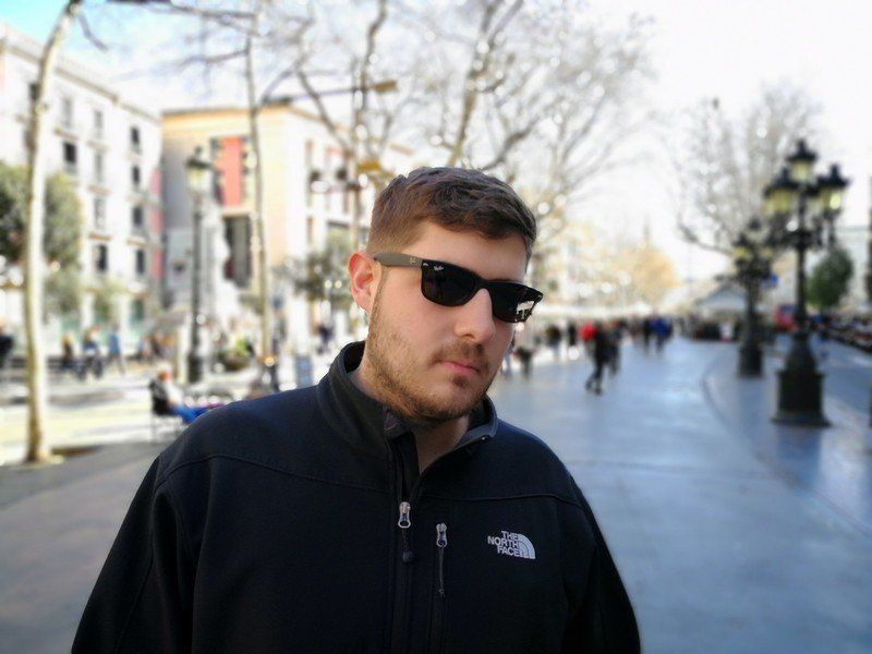 Huawei P10 Plus sample