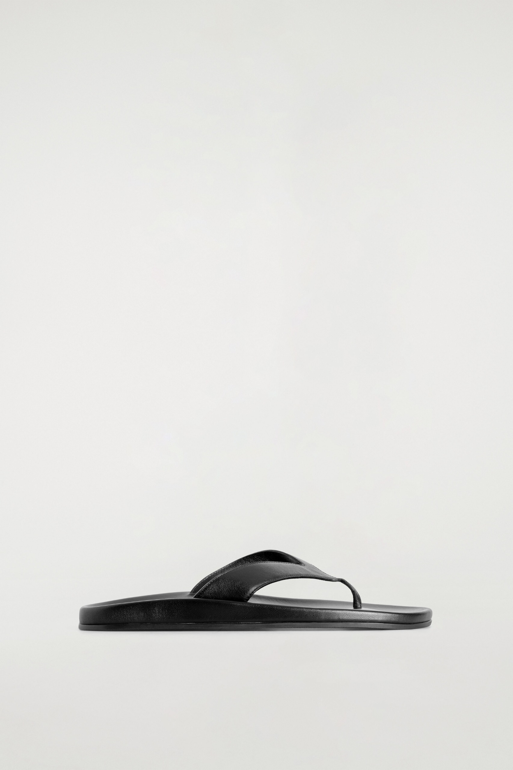 Sculpted Leather Flip Flops
