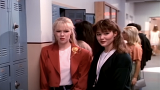 jenny garth and shannen doherty in beverly hills, 90210