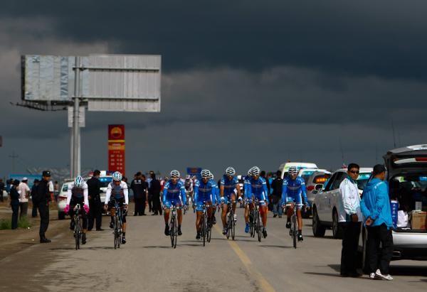 Andalucia team before the race start at Qinghai Lake