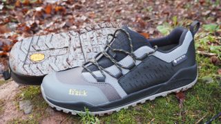 A pair of Fizik Terra Ergolace GTX Flat shoes