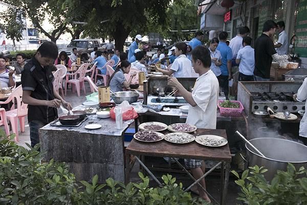 A little a la carte dining pre-stage in Sanya.