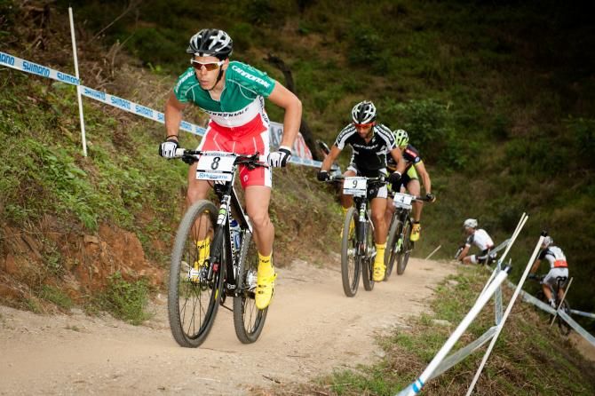 Marco Fontana leads Manuel Fumic (both Cannondale Factory Racing) up a climb in Pietermaritzburg