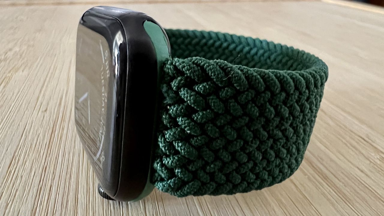 Zagg Braided Watch Band Forest Green Frayed Threads