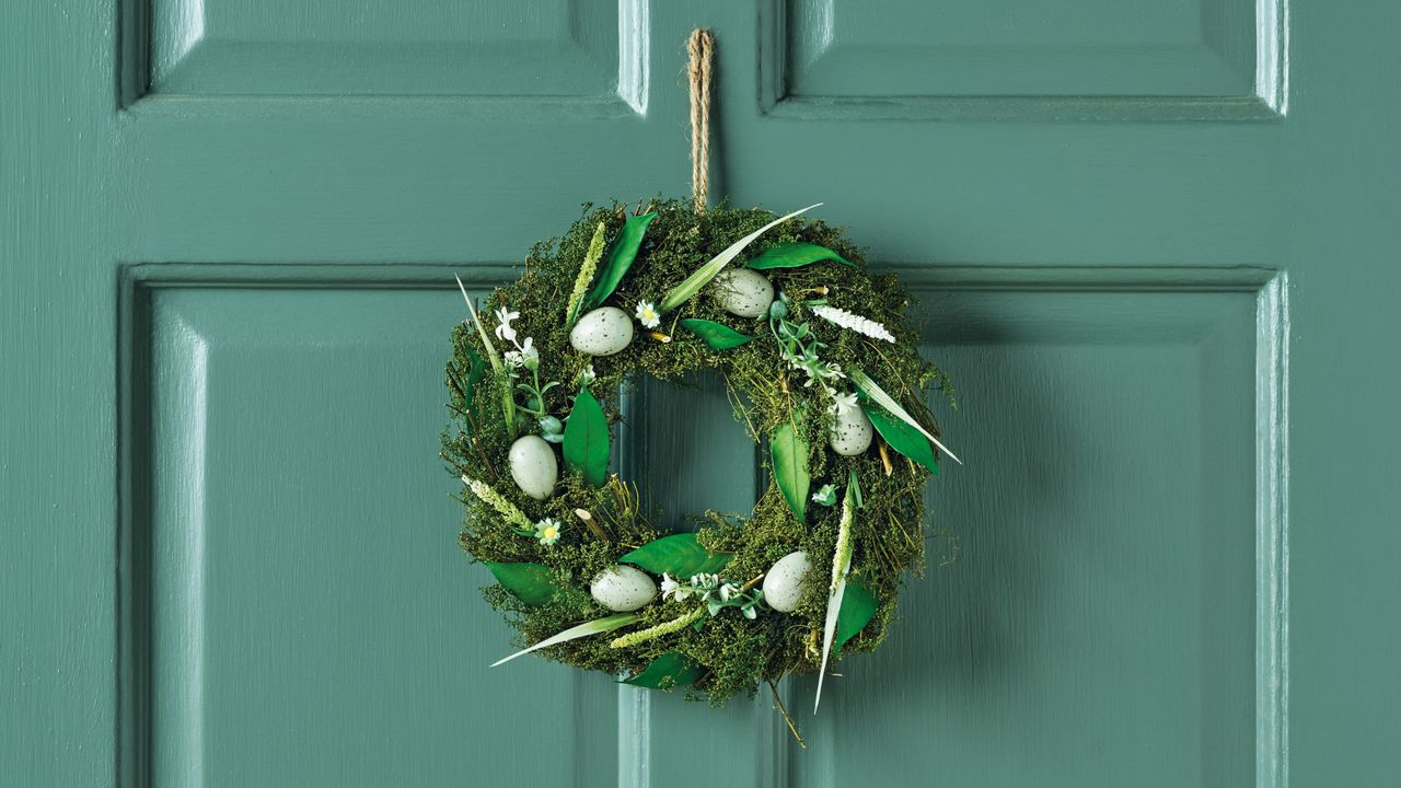 Aldi Easter wreath