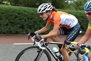 Marianne Vos (Nederland Bloeit) in the leader's jersey