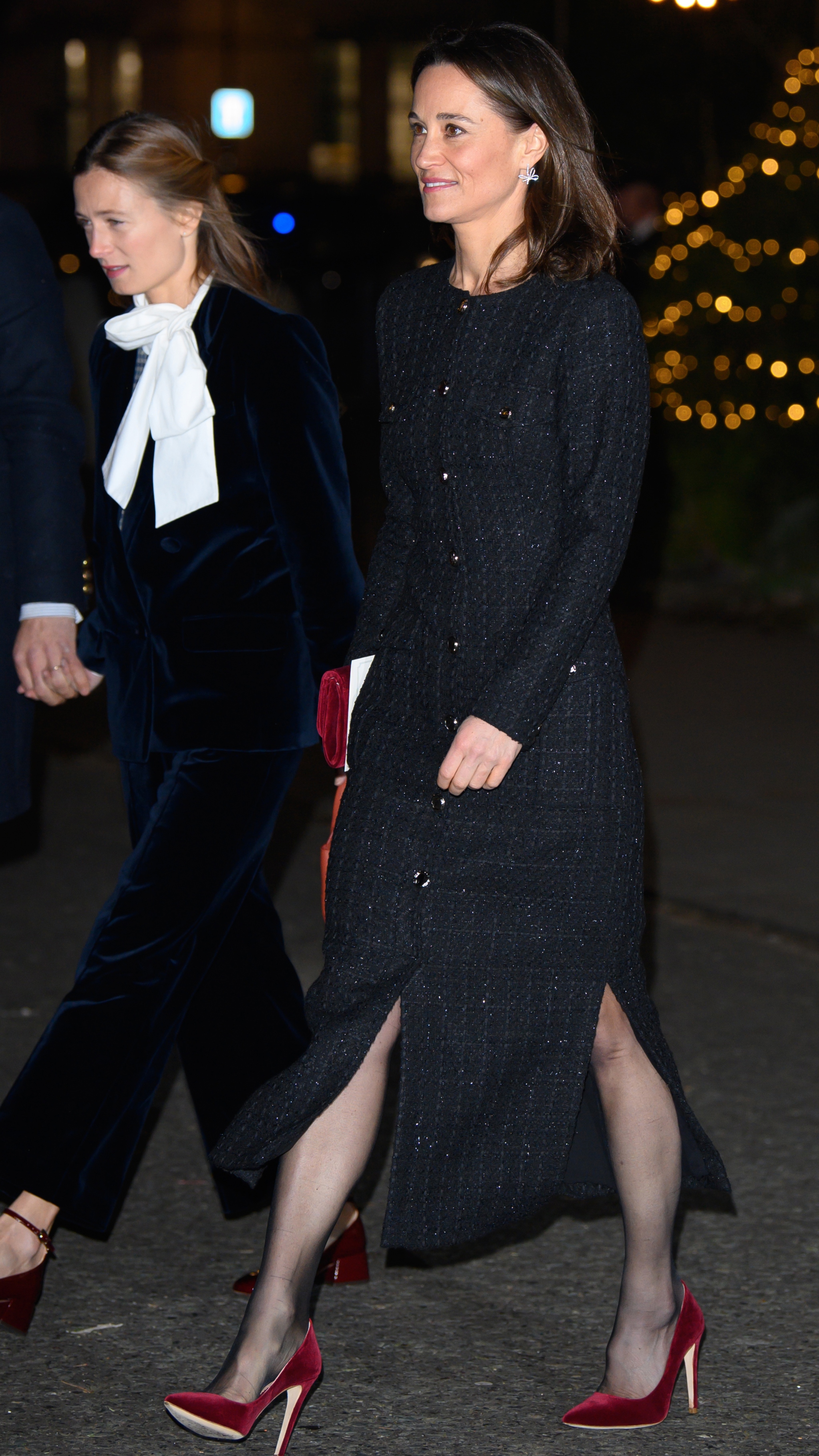 Pippa Middleton walks after attending the &#039;Together At Christmas&#039; Carol Service at Westminster Abbey