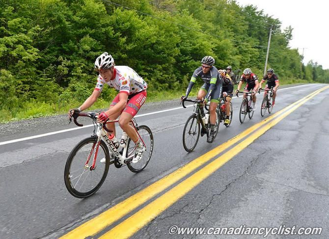 Nic Hamilton (Jelly Belly) leads one of the many groups back to the peloton after it exploded in the first 30 kilometres