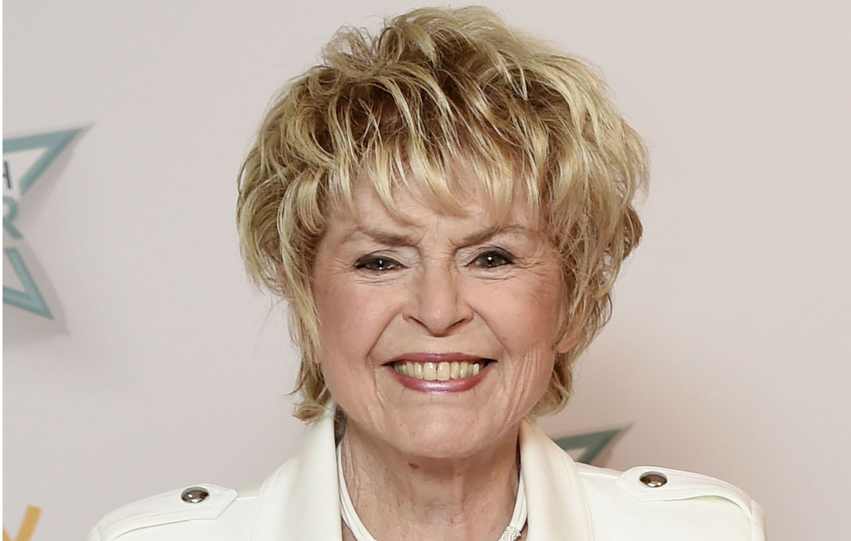 xGloria Hunniford, queen&#039;s honours