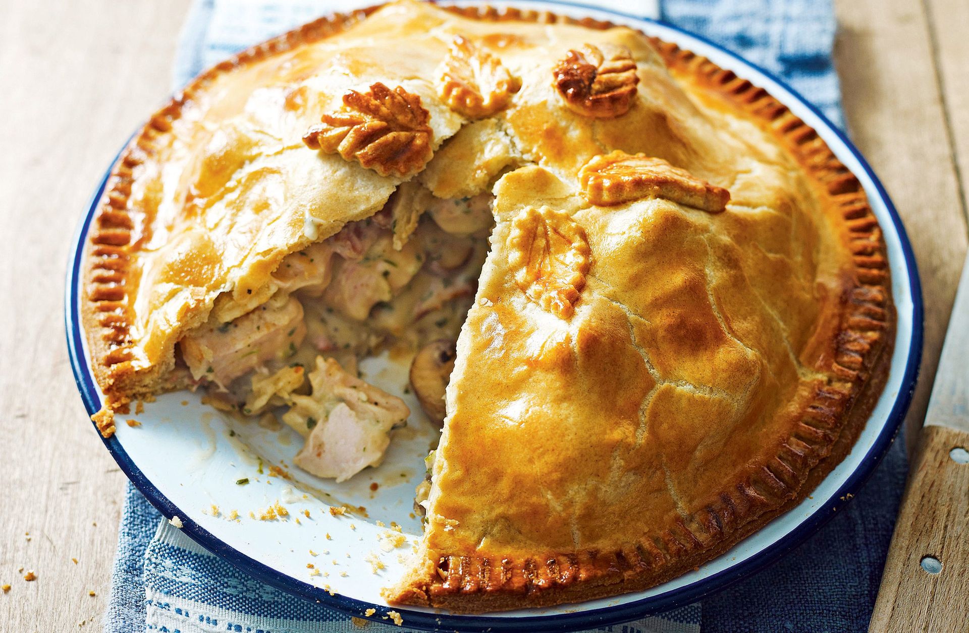 Chicken pie with shortcrust pastry | British Recipes | GoodtoKnow