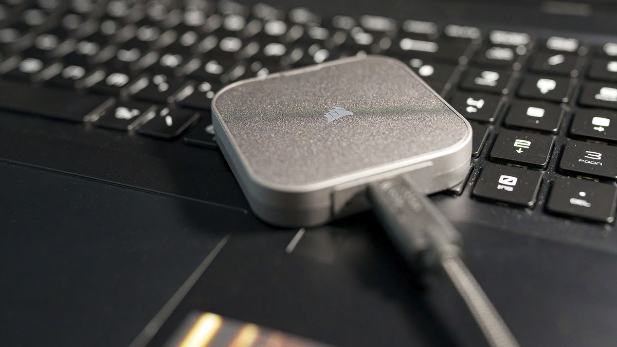 Corsair EX400U SSD