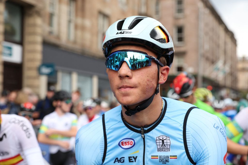images from the Junior Men's road race at the UCI Road World Championships 2023 in Glasgow
