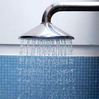 shower head with running water
