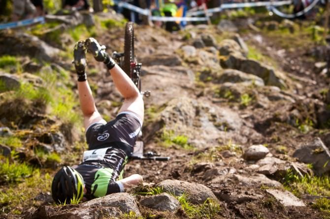 Kajsa Snihs chekcs how hard the La Bresse World Cup course is ...
