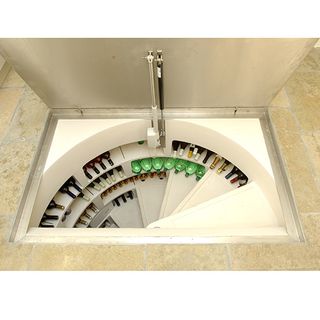 house with underground wine cellar
