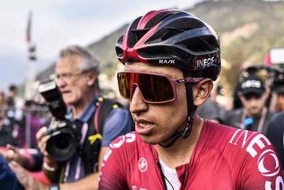 Egan bernal best sale oakley sunglasses