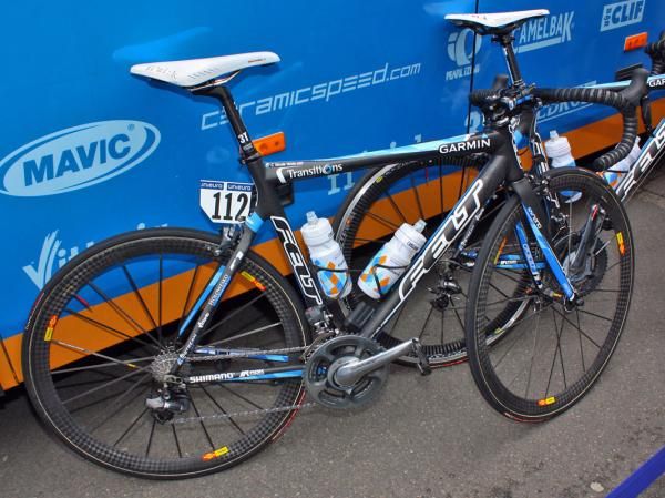 Christian Vande Velde's (Garmin-Transitions) Felt F1 is built for all-around performance as seen here with lightweight, medium-depth Mavic Cosmic Carbone Ultimate wheels.