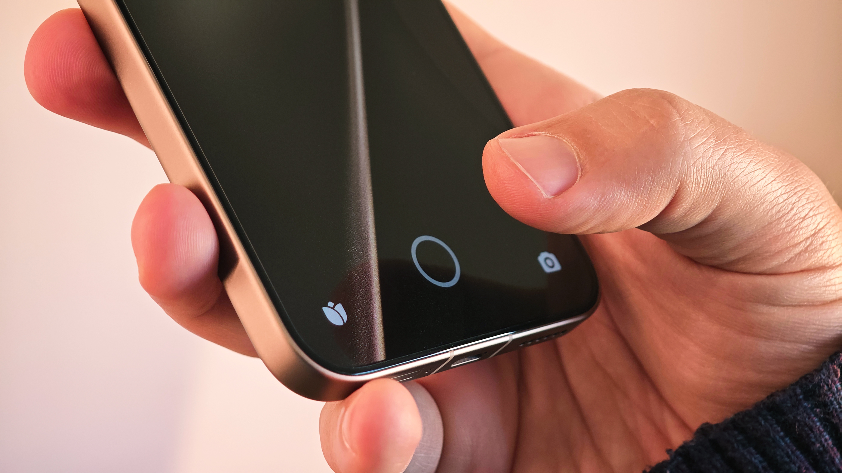 Xiaomi 15T Pro REVIEW fingerprint sensor