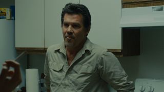 Josh Brolin in a kitchen in Sicario