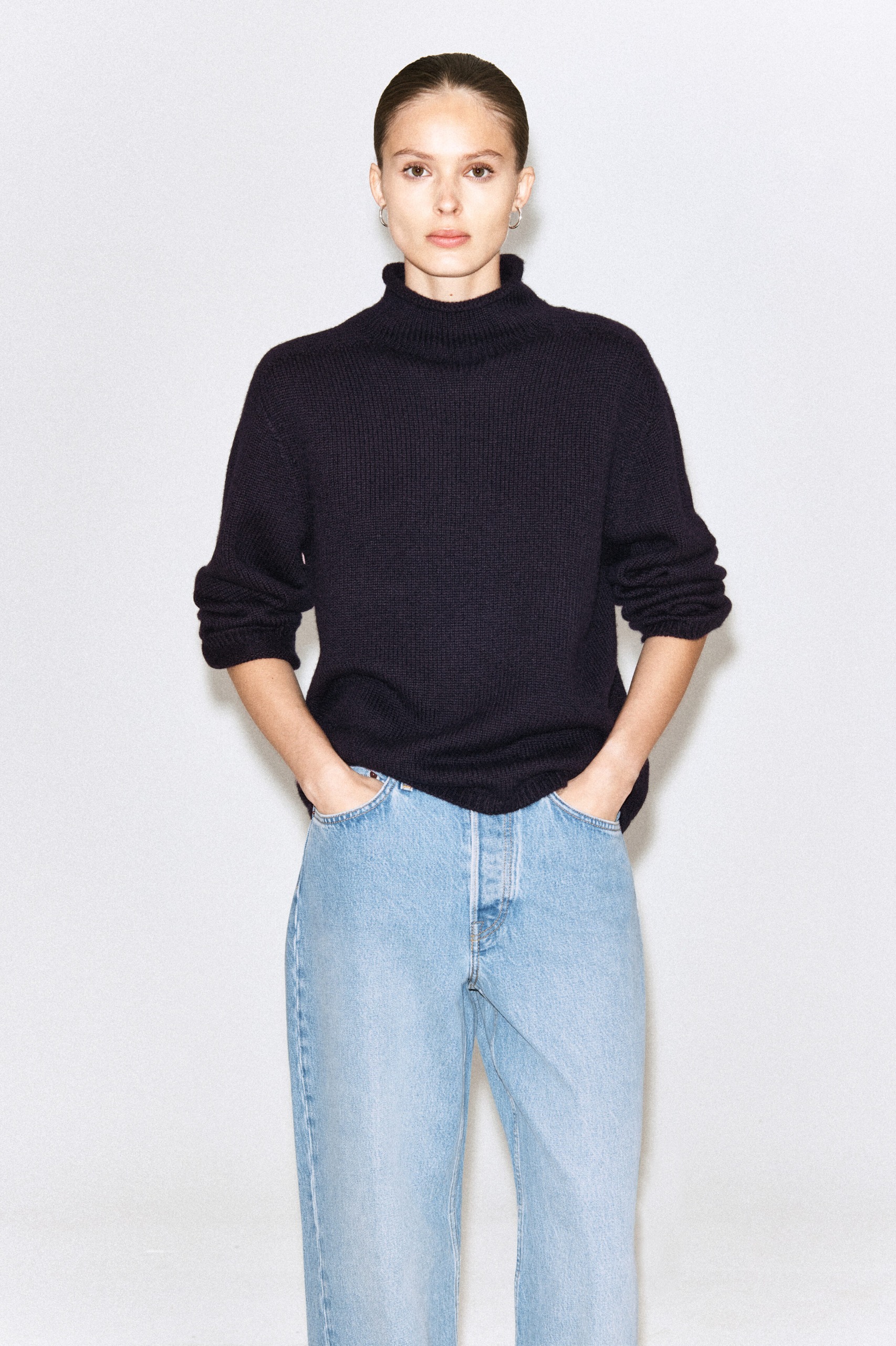 Cashmere Funnel-Neck Jumper