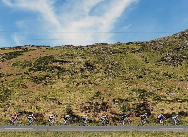 Riders on the Barnesmore Gap climb