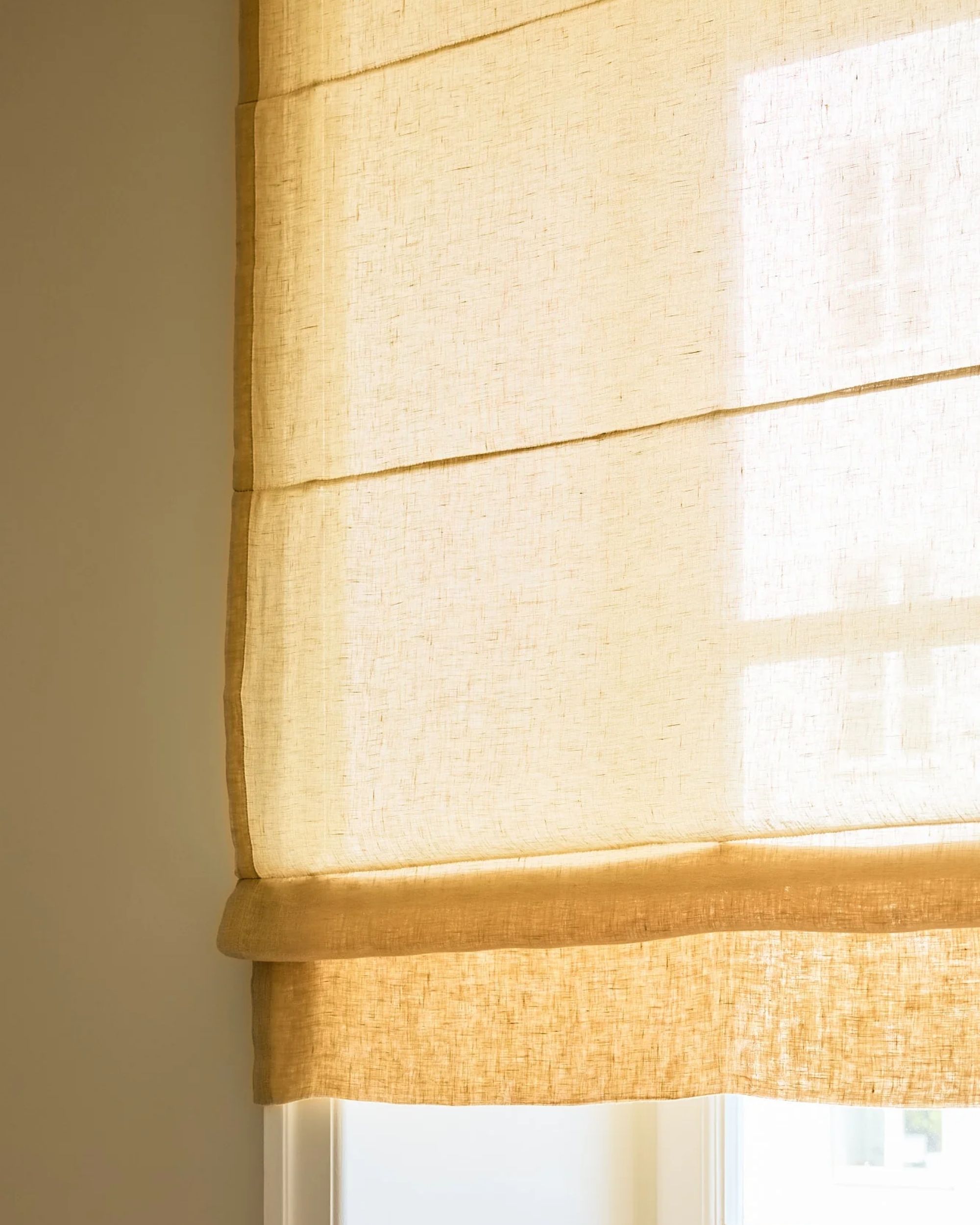 Gotain, Roman Blind Sheer Linen