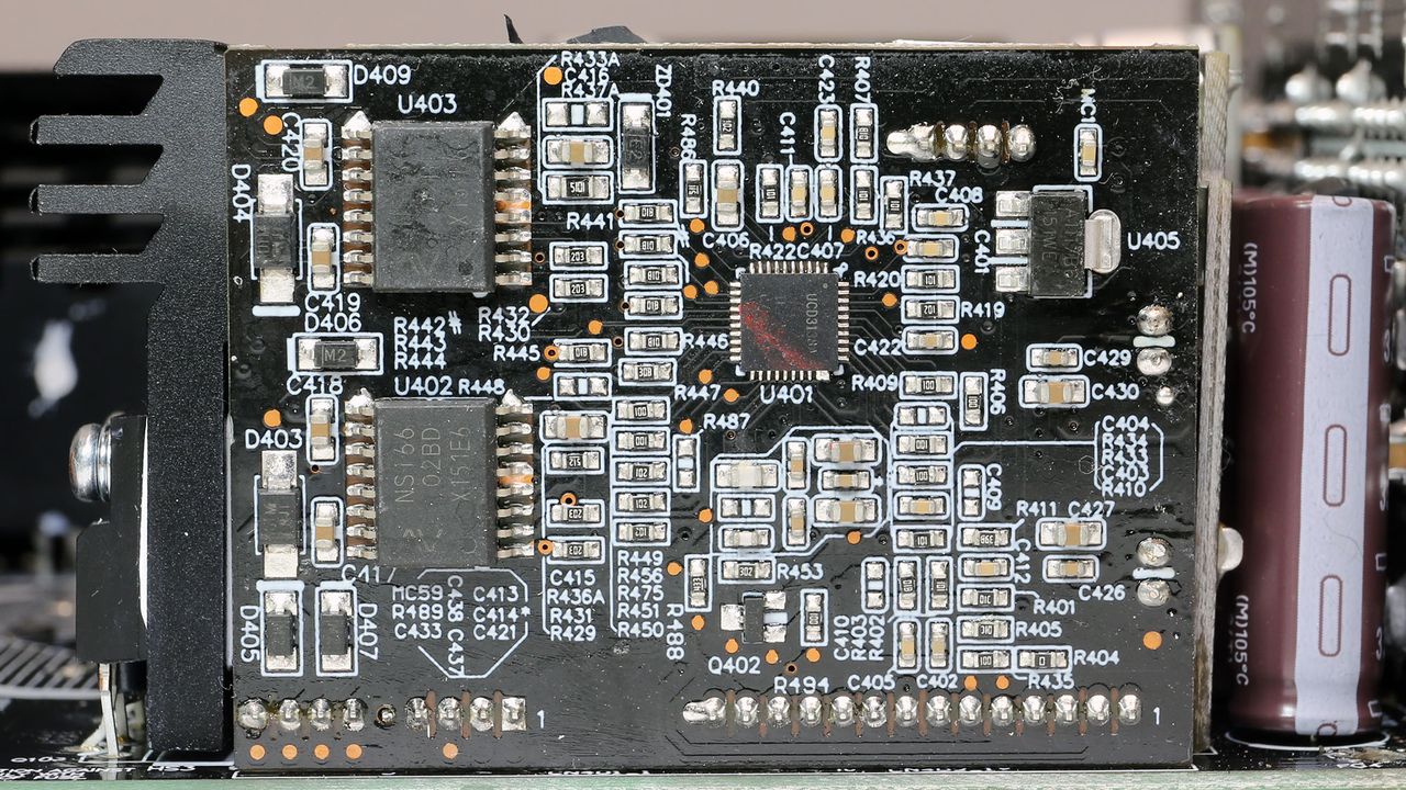 MSI MEG Ai1000P PCIe5
