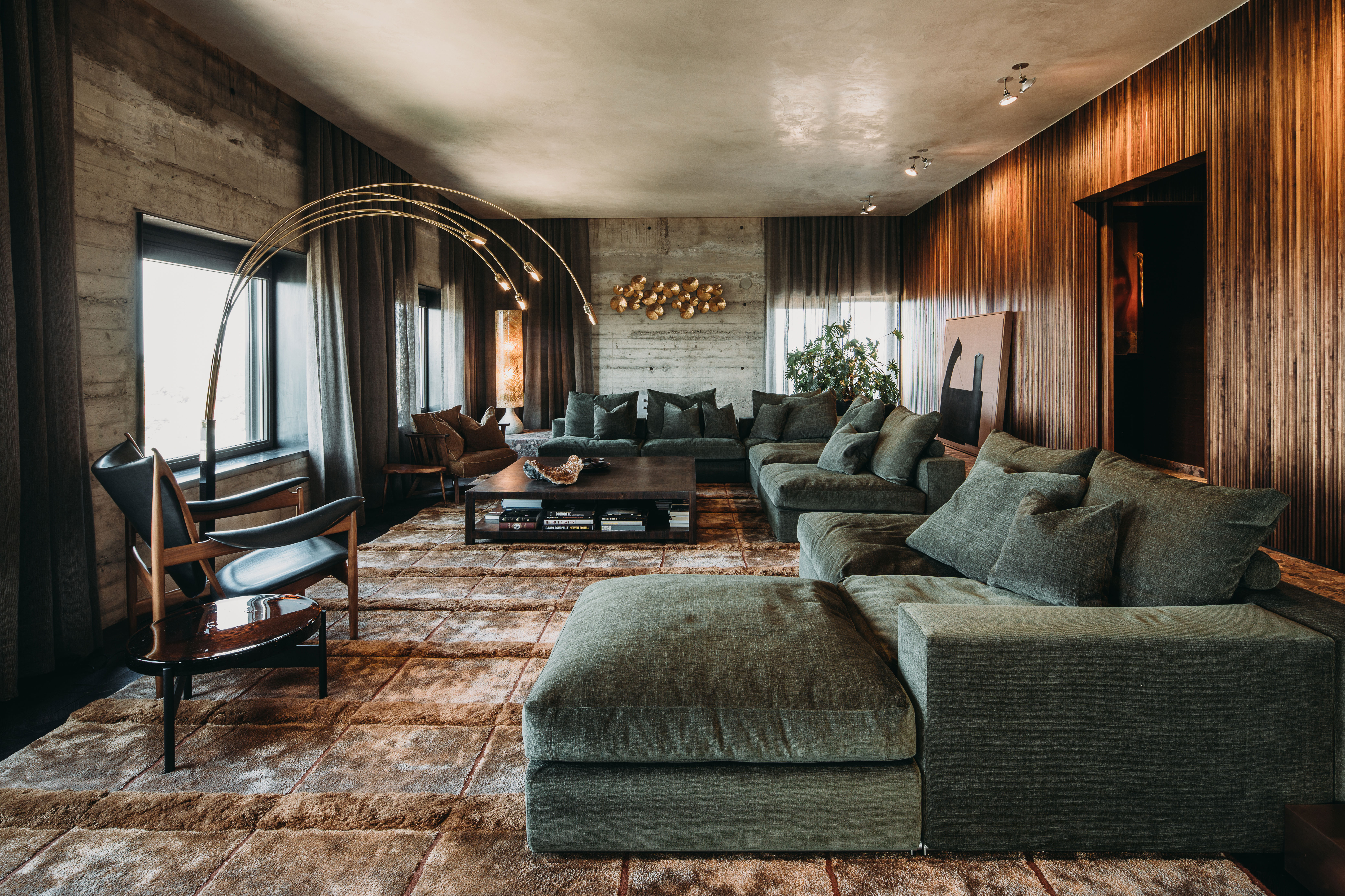 Flexform Groundpiece sofa in Maastricht apartment